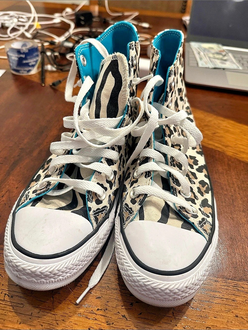 Converse Chuck Taylor All Star High Top Leopard / Zebra Print Leopard High Top